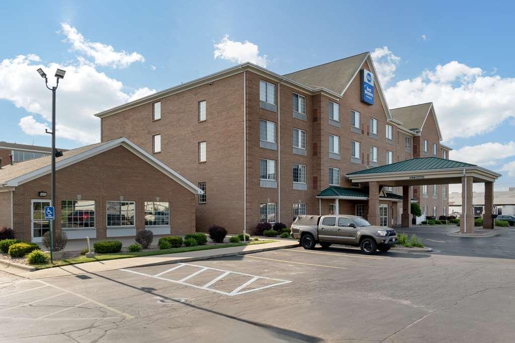 Best Western Executive Inn & Suites Гранд Рапидс Екстериор снимка