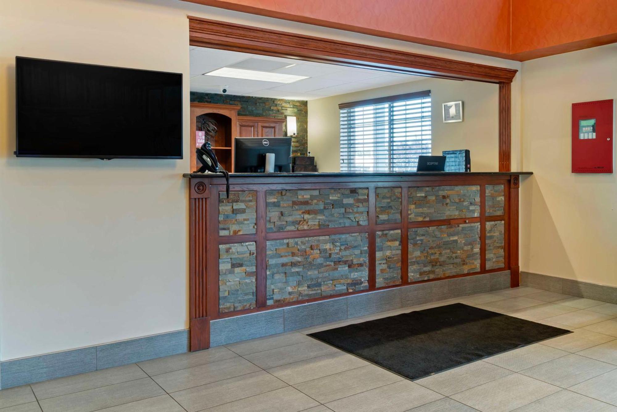 Best Western Executive Inn & Suites Гранд Рапидс Екстериор снимка