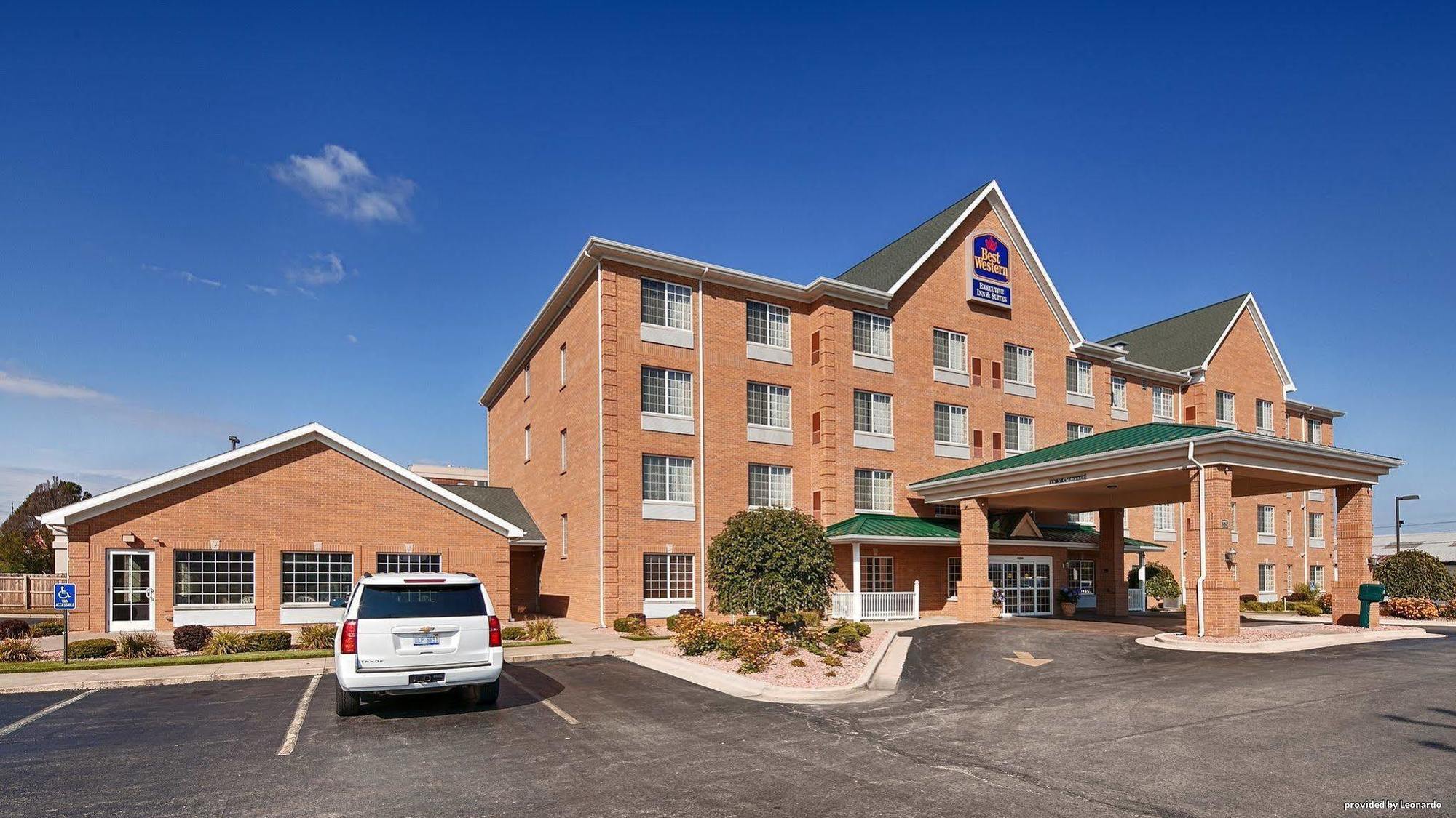 Best Western Executive Inn & Suites Гранд Рапидс Екстериор снимка
