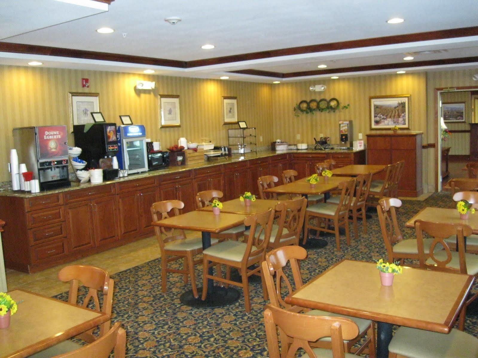 Best Western Executive Inn & Suites Гранд Рапидс Ресторант снимка
